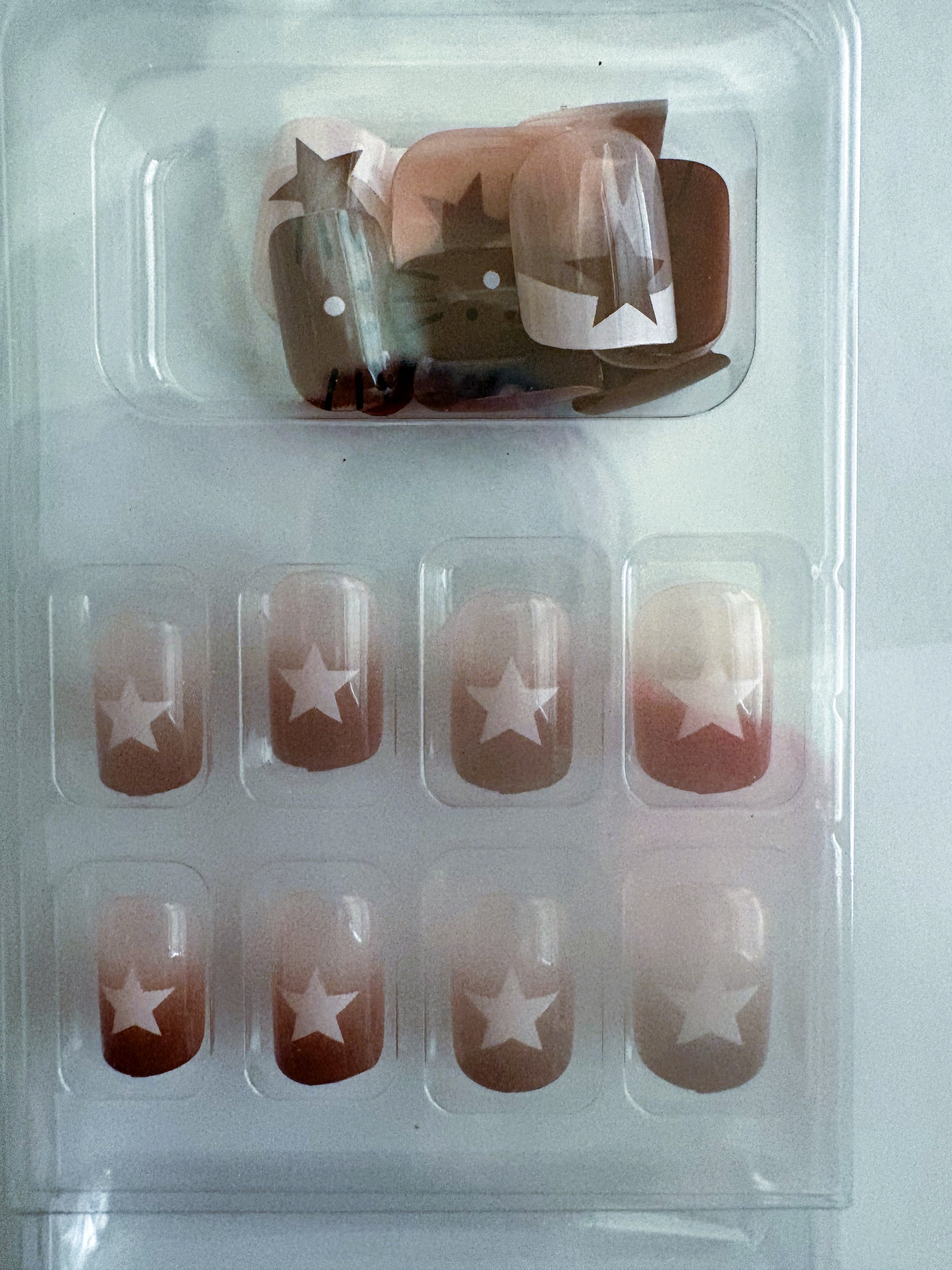 Press On Natural Brown Stars Short French Nails and Eyelashes Set